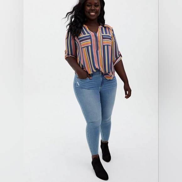 Torrid Harper Georgette Pullover 3/4 Sleeve Plus Size 6 Salmon Striped Blouse - Picture 3 of 9